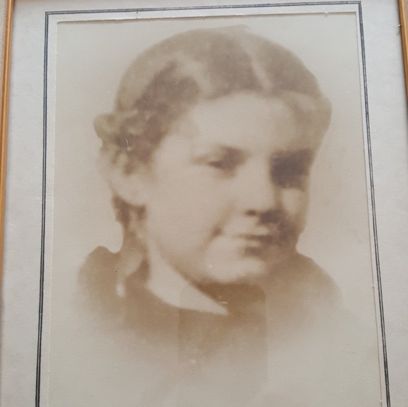 Meet your Posher, Donna - Picture 1 of 1